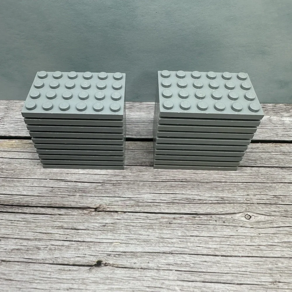 Lego‎ Part 3032 - Plate, 4x6 Light Bluish Gray - Lot Of 20